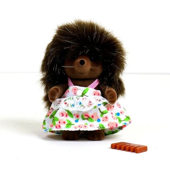 Calico Critters Other - Calico Critters Sylvanian Families Pickleweeds Hedgehog Sister with Comb